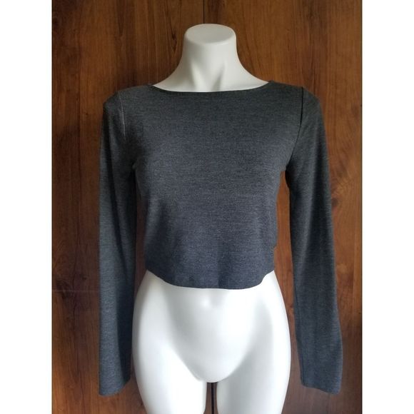 Forever 21 Tops - Forever 21 Gray Long Sleeve Crop Top